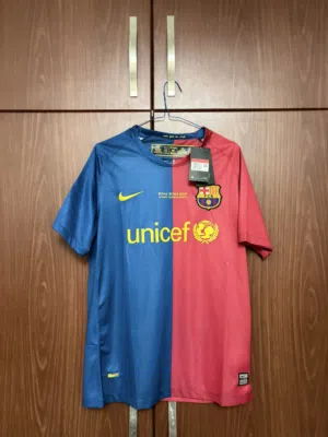 تيشيرت برشلونة كلاسيك جديد للبيع