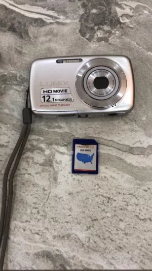 كاميرا للبيع شبه جديدة
