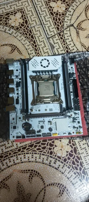 كومبو كامل بورد x99 مع معالج زيون v4