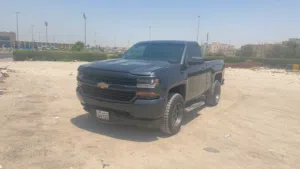 Used Chevrolet Silverado in Farwaniya
