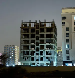 محل تجاري قيد الإنشاء للبيع في موقع مميز في مسقط -الخوض– مقابل جامعة السلطان قابوس