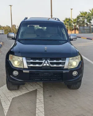 Mitsubishi Pajero 3.8 Top line GCC ميتسوبيشي باجيرو خليجي صبغ وكالة