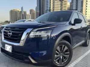 Nissan Pathfinder 2022 panoramic roof