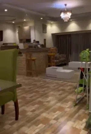 شقة للبيع بموقع مميز بالمهندسين