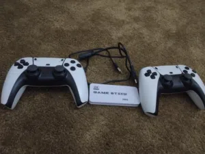 لبيع Mini PS5
