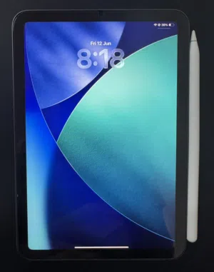للبيع iPad Mini 6 (Space Gray) سعة 256 GB  الملحقات كفرين و ابل بنسل وواقي شاشه اصلي  اقرا الوصف