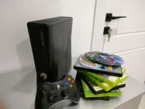 XBOX 360 Slime معة كافة ملحقاتة وة الجهاز نضيف كلش يا اخوان وة النضام مهكر Aurora     Dashboard 0.7D