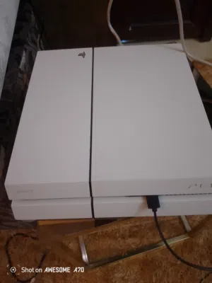 PlayStation 4 PlayStation for sale in Qasr Al-Akhiar