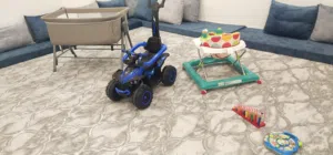 مستلزمات اطفال بحالة جيدة جدا