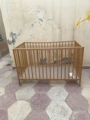 سرير أطفال