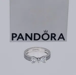 خاتم باندورا فضة بالشريطة اللماعة، جديد أصلي New Original Pandora Silver Sparkling Bow Ring