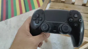 يد بلايستيشن 5