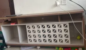 طاولة تليفزيون