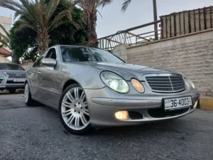 مرسيدس E200 Elegance موديل 2004 فل إضافات مميزه جدا
