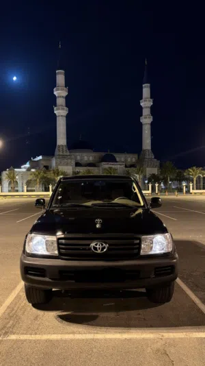 Used Toyota Land Cruiser in Muharraq