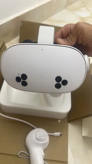 Vr meta coust 3s 256 GBالنسخه الامريكيه