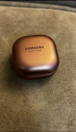 سماعات الاذن الأشهر من سامسونج جالاكسي بودز لايف Galaxy Buds Live