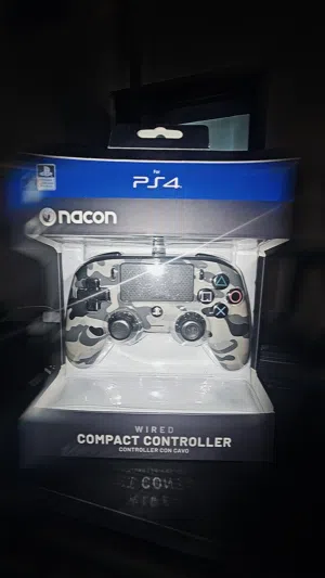 يد سوني فور اصليه من جيكي للبيع