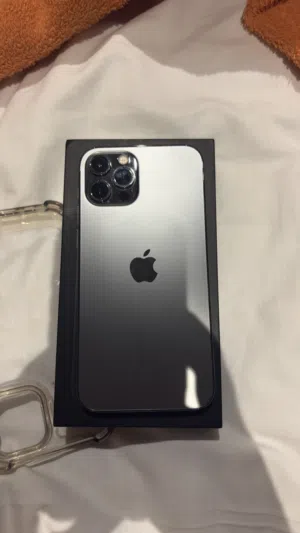 IPHONE 12 PRO EXCELLENT CONDITION VERY CLEAN