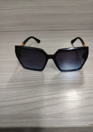 نظارة شمسية نسائية