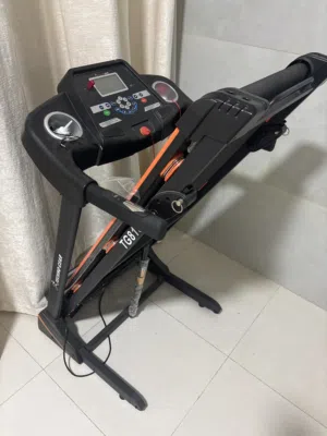 جهاز رياضي للركض مستعمل بحالة ممتازة للبيع