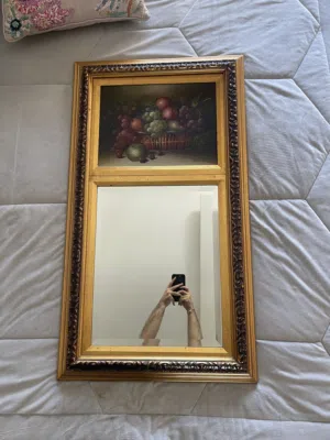Mirror with art on top  مراية مع صورة فنية من فوق