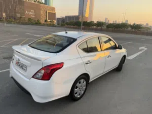 Nissan Sunny 2022