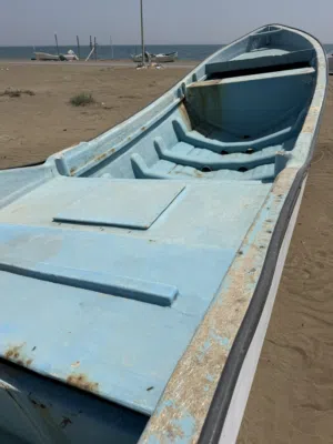 ملكية قارب 25 قدم حره بدون القارب (الباطنه صحار)