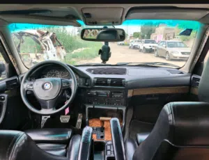 Bmw موديل 93فول مواصفات فتحة سقف سيارة جديدة بمعنى الكلمة كير محرك كفالة بشرط تبريد شغال مابيها شي