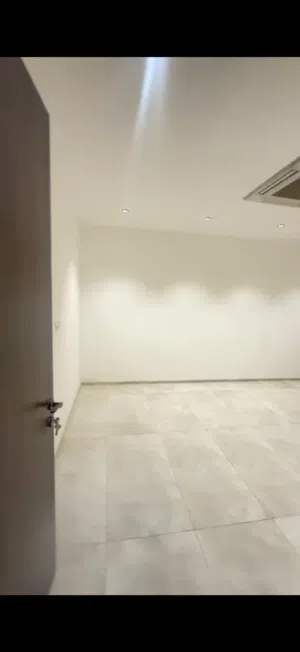 شقة للإيجار الكرادة داخل -خارج