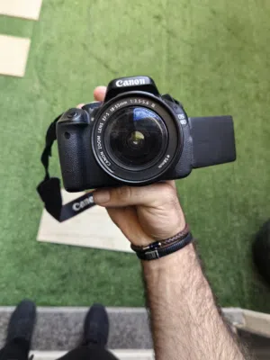 كاميرا كانون 600D للبيع