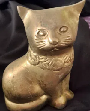 نحاسيات وزجاج نحاسيات بوزن 30 كيلو