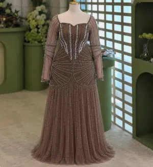 فستان بني جديد