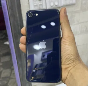 Apple iPhone SE 64 GB in Sana'a