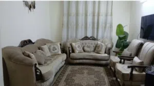 طقم كنب محفر لون بيج استعمال خفيف