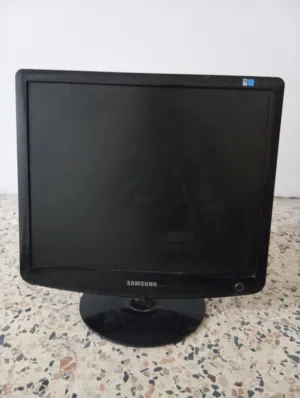 شاشه كمبيوتر للبيع