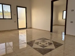 160 m2 4 Bedrooms Apartments for Rent in Salt Other