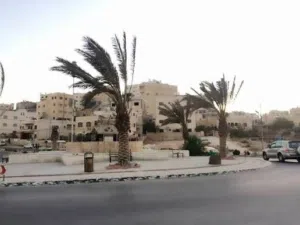 ارض سكني في طبربور قرب دوار الدبابه