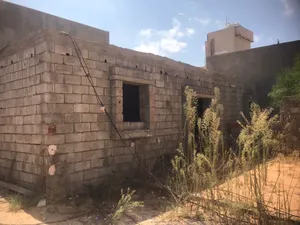 عرض كزيوني كسعر ومكان   تقدر تاخد حوش هيكل مصقف في مكان سكني مش إستراحات وبعيد عن الضغط العالي