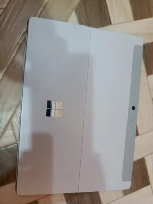 للبيع Microsoft Surface Go (الجيل الأول) بحالة ممتازة  الموديل: Microsoft Surface Go Gen 1