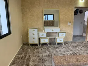 غرفة نوم كامله مع ملحق