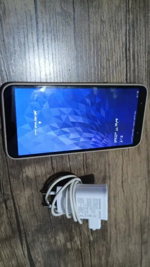 هاتف سامسنج j8