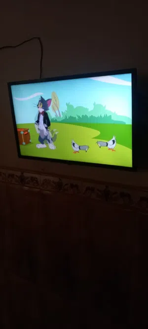 شاشة بلازما ال جي كوري ستلايت داخلي   نظيفة جدا للبيع