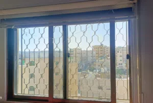 شبابيك المنيوم نوافذ المنيوم عدد 6 نظافة والزجاج بدون اي خدش