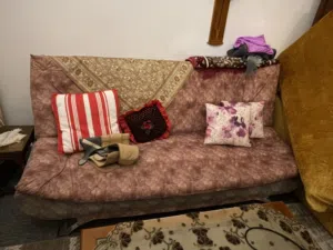 كنبة استعمال نظيف