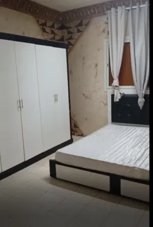 غرف نوم كاملة شبه جديدة  مع المرتبة