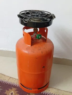 جرة غاز + الرأس + ممتلئة للنصف تقريباً