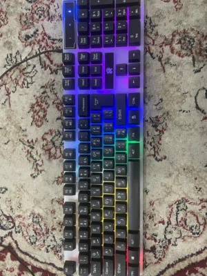 كيبورد وماوس RGB بحاله ممتازه ونظيفه