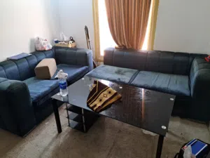 مطلوب 3 افراد لمشاركه شقه 2 غرفه وصاله كبيره وحمام ومطبخ