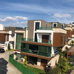 286 m2 5 Bedrooms Townhouse for Sale in Basra Khadra'a